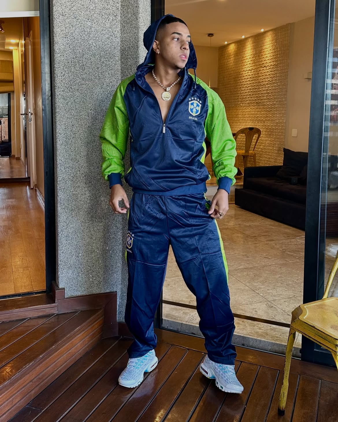 Tracksuit Brasil - Worldwide — Seleção Brasil · Drop Worldwide