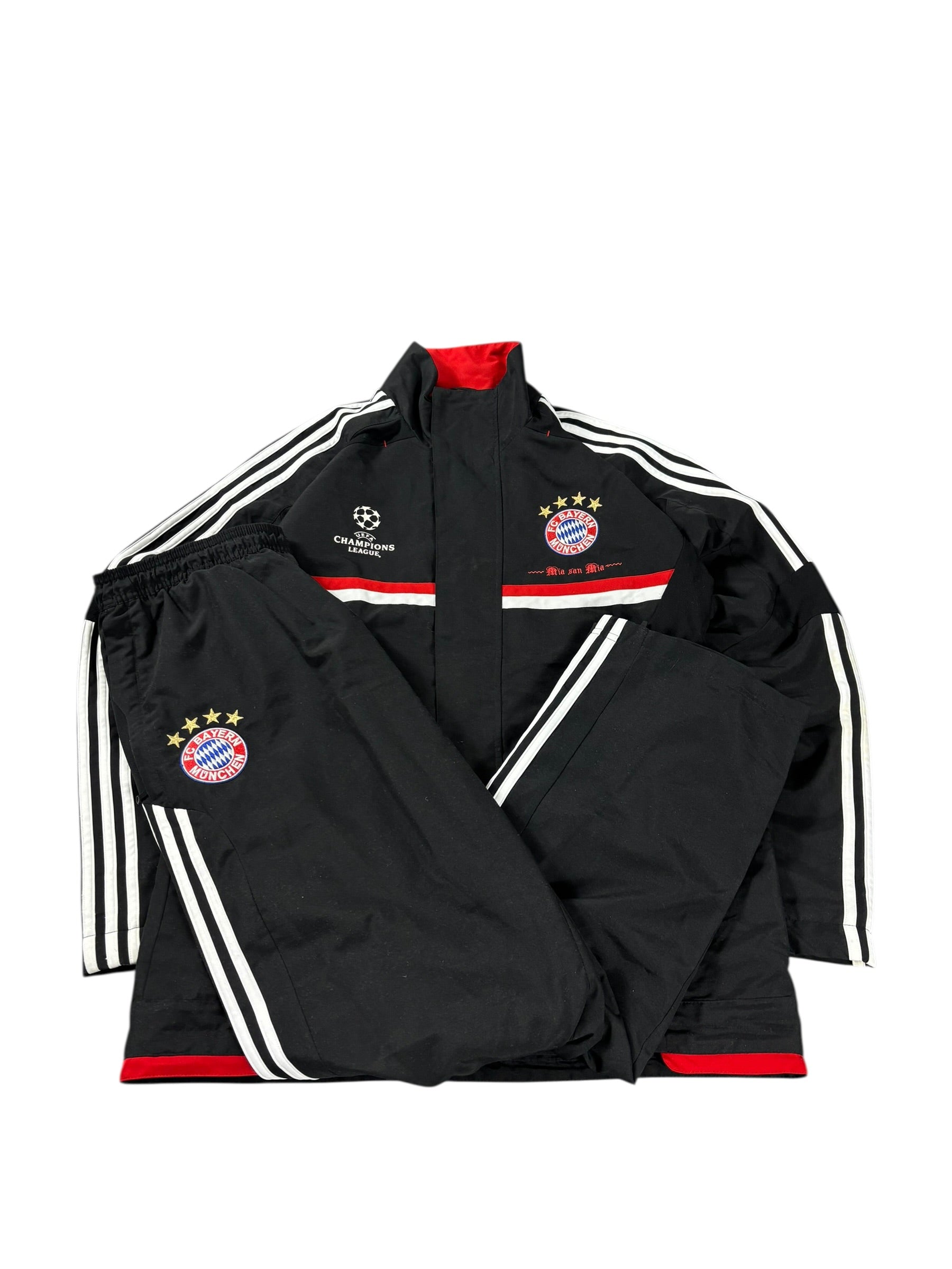 Tracksuit FC Bayern x Adidas — FC Bayern München · Adidas