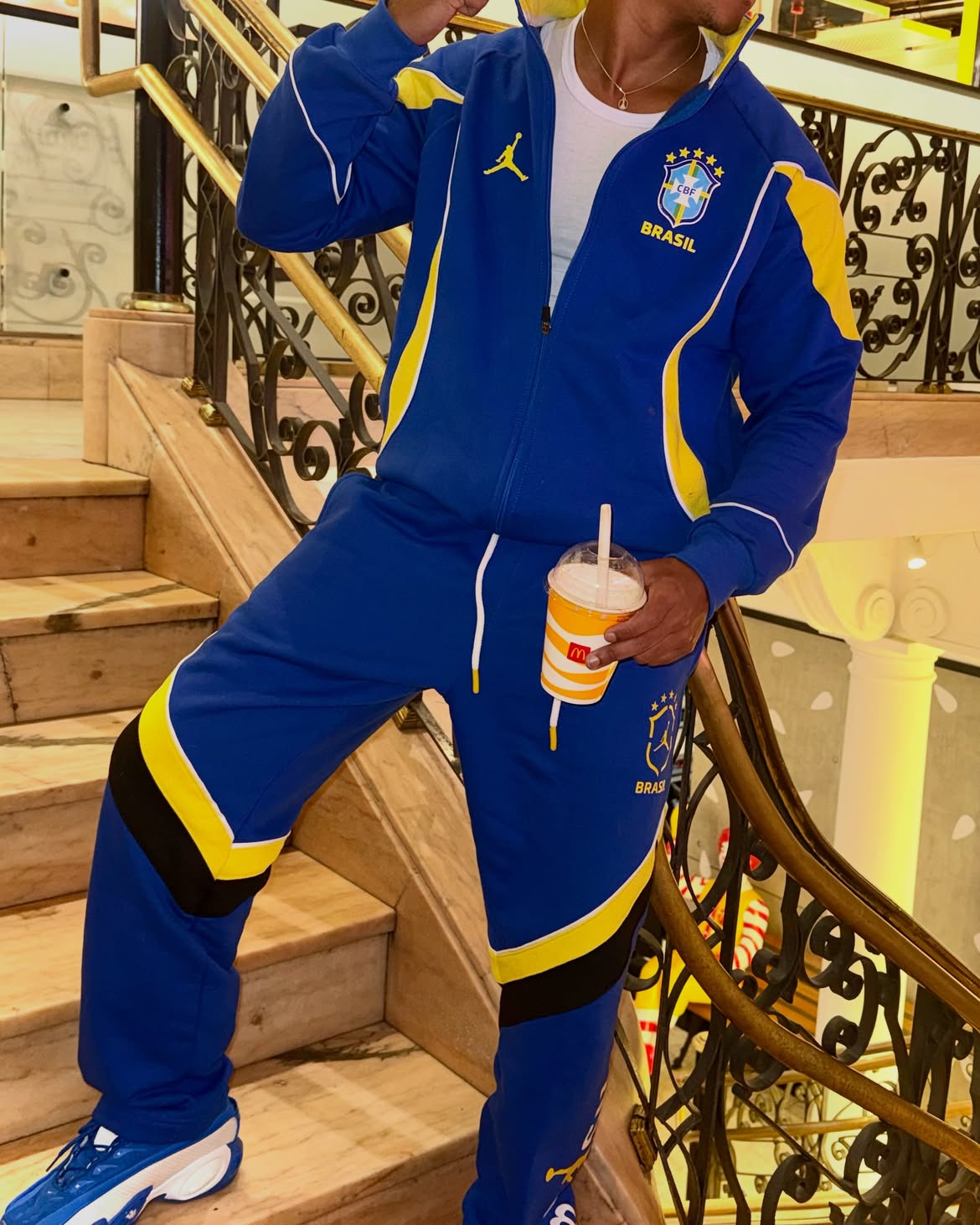 Tracksuit JRDN x Brasil — Blue Hive — Seleção Brasil · Edição JRDN