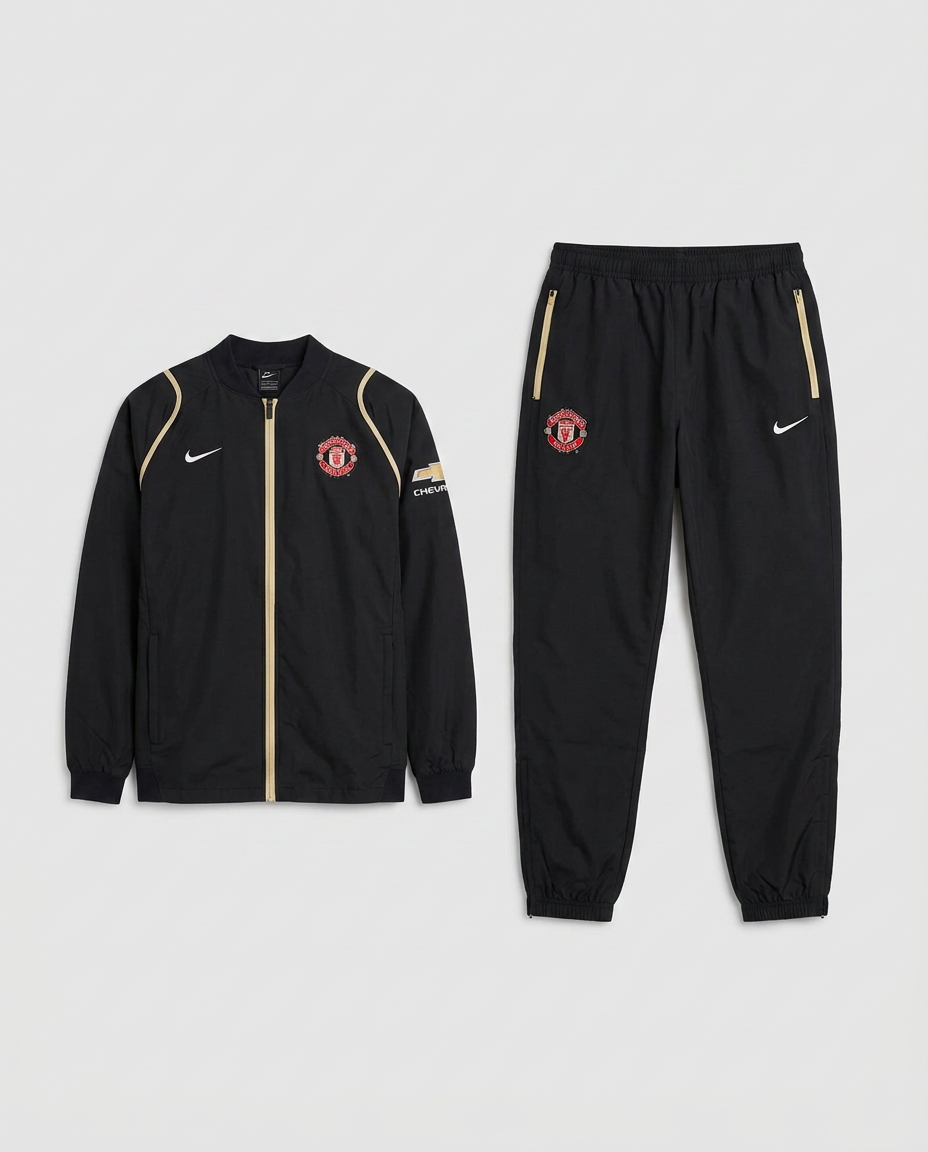 Tracksuit Manchester United x Nike — Manchester United · Nike