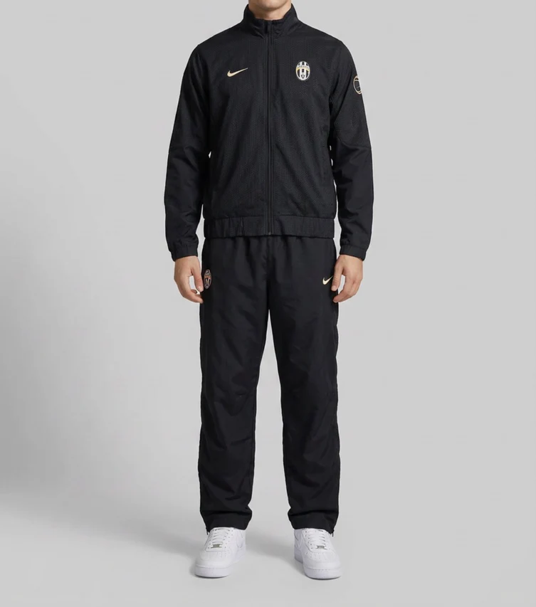Tracksuit Vintage Juventus x Nike — OffSide · Vintage